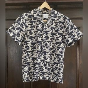 Sandro Waves Shirt – Men's Medium. Excellent condition. Very soft unique texture